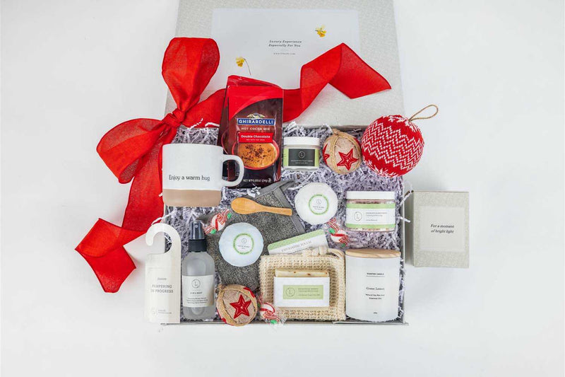 big-luxury-big-xmas gift basket – Christmas gift box full of natural products and some indulgence items pamper your loved ones – Lizush