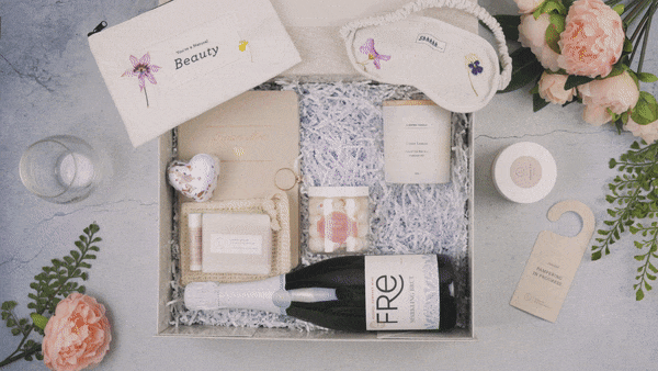 Large Luxury gift box for bride full with natural skincare, Fre champange and more treats